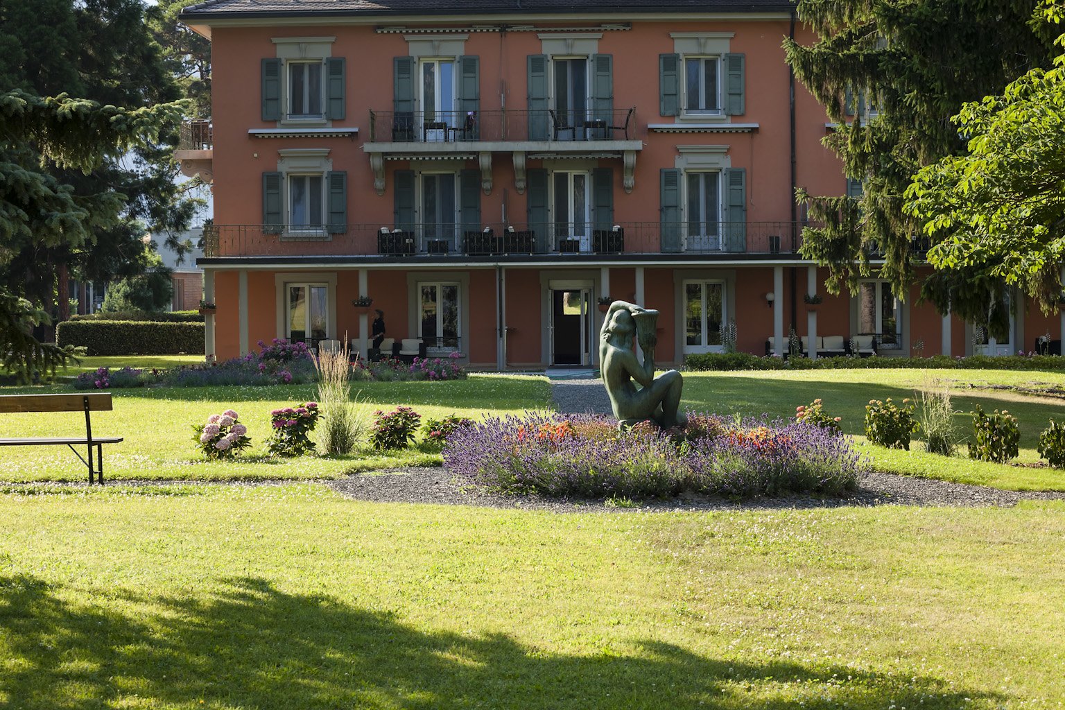 Grand Hotel Des Bains Lavey Jardin.jpg